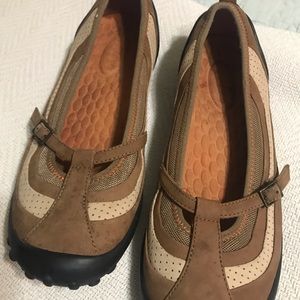 Privo women’s flats, size 7.5